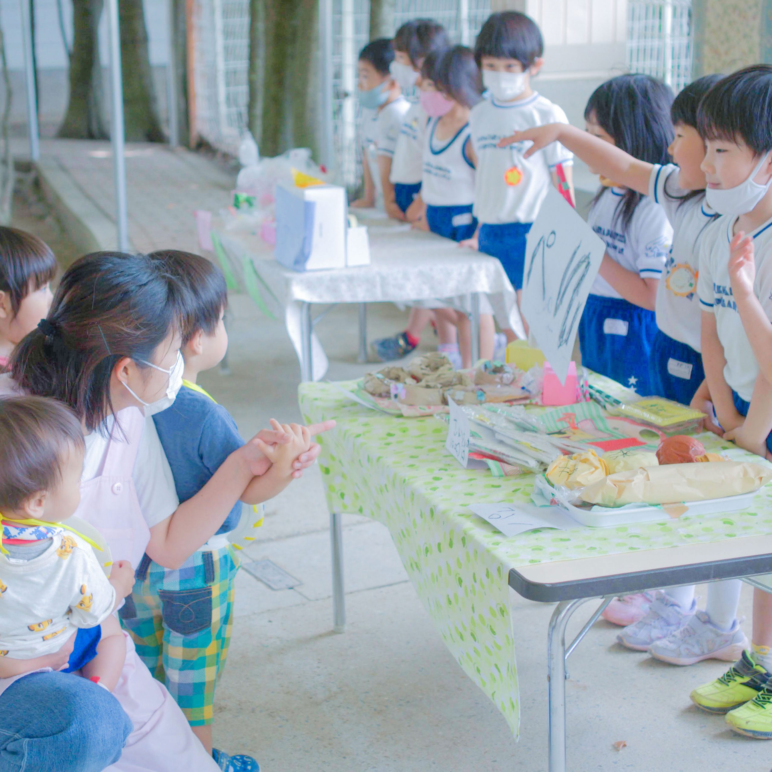 幼稚園教育とつながるカリキュラムを持っています。