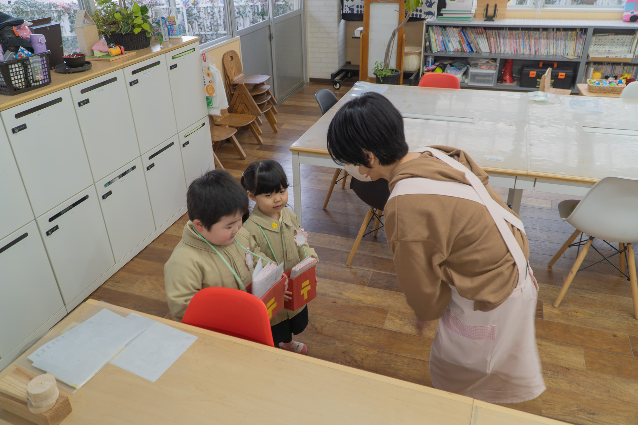 園長と子どもたちの対話の様子